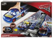 Disney Cars 3-i-1 Transforming Lightning McQueen