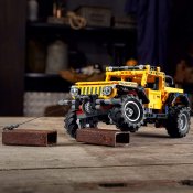 LEGO Technic Jeep Wrangler 42122