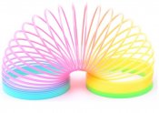 Klassisk Slinky i regnbuens farver!